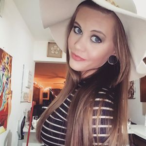 Meet your Posher, Mea